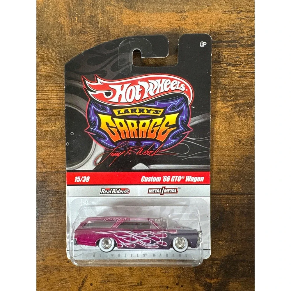 Hot Wheels Larrys Garage Custom 66 GTO Wagon Purple Flames Real Riders 15/39